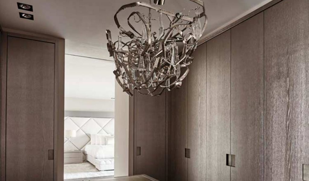 115-intro_interior-lighting-design-modern-chandelier-top-lighting-brands-brandvanegmond-1