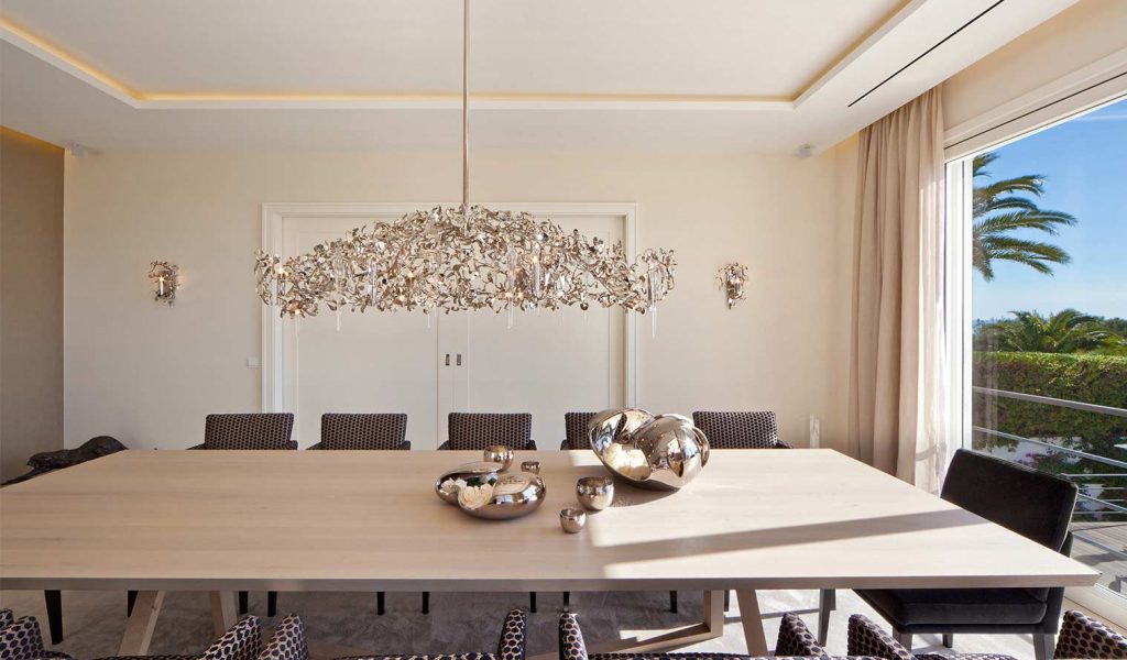 120-intro_interior-lighting-design-modern-chandelier-top-lighting-brands-brandvanegmond-1