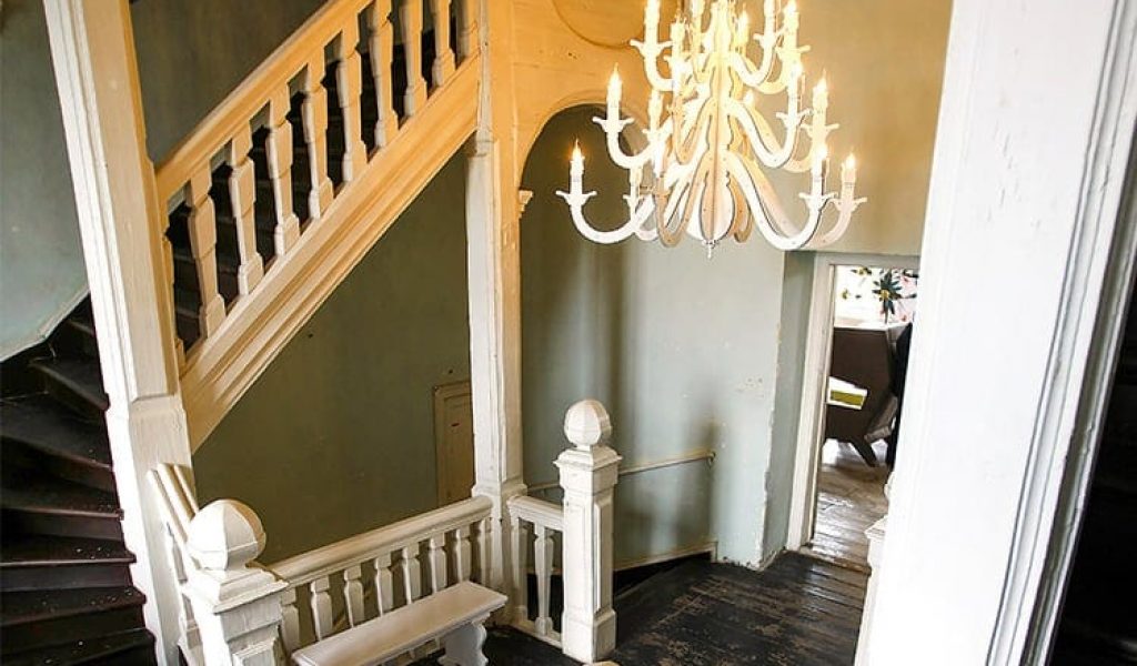 210-intro_hotel-interior-design-luxury-modern-hotel-lighting-architect-william-brand-brandvanegmond-1