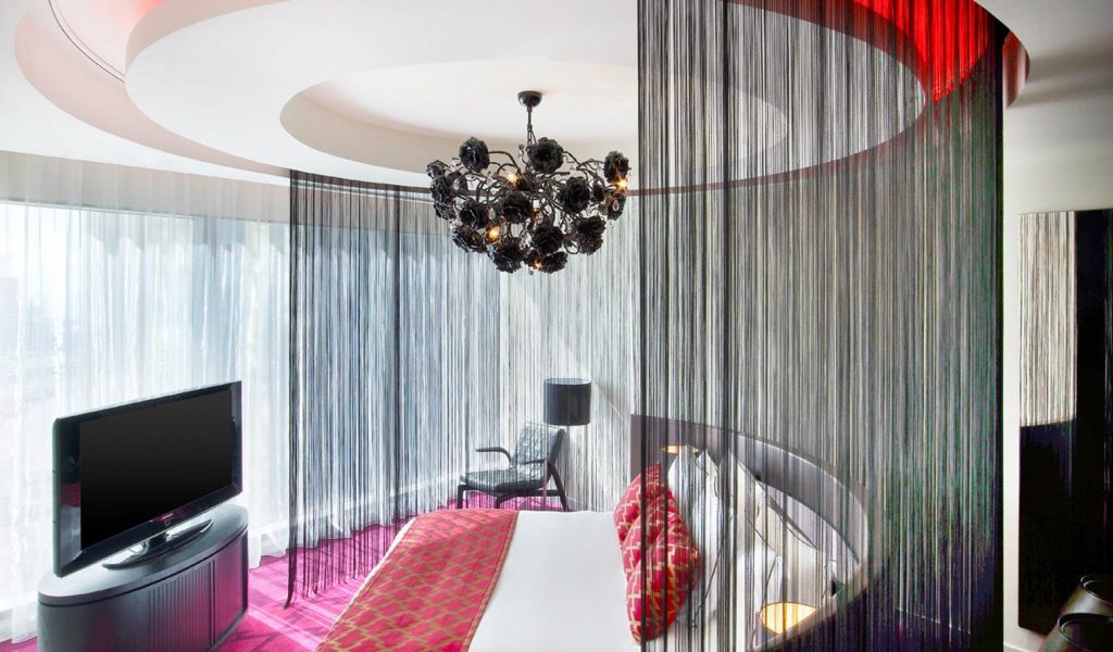 211-intro_hotel-interior-design-luxury-modern-hotel-lighting-architect-william-brand-brandvanegmond-1
