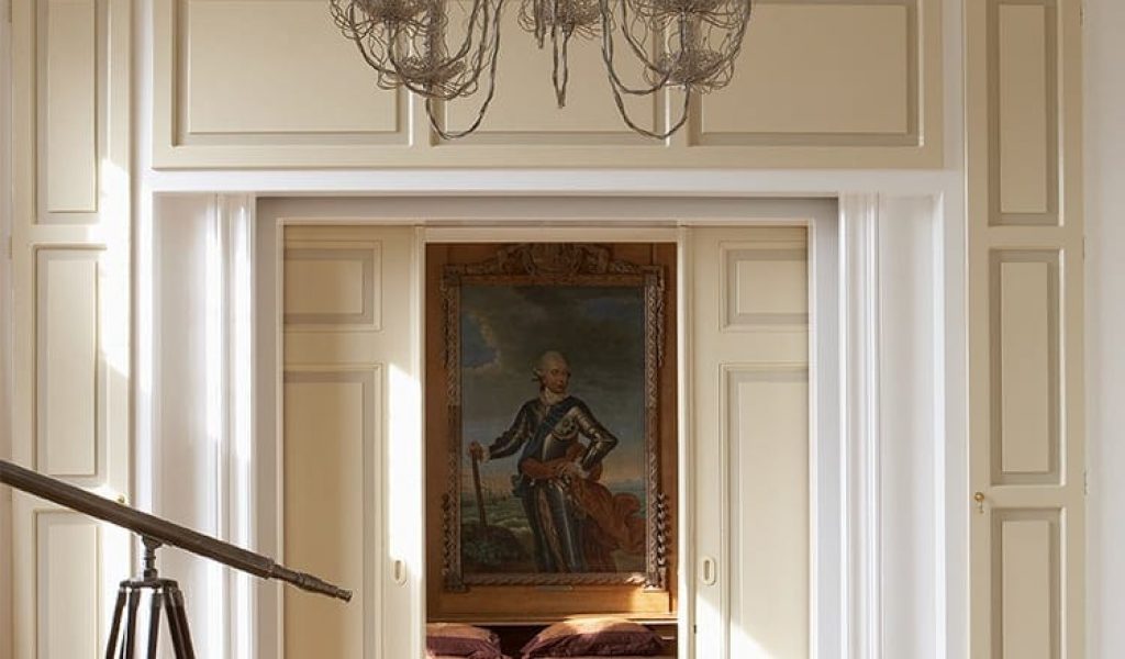 215-intro_hotel-interior-design-luxury-modern-hotel-lighting-architect-william-brand-brandvanegmond-1