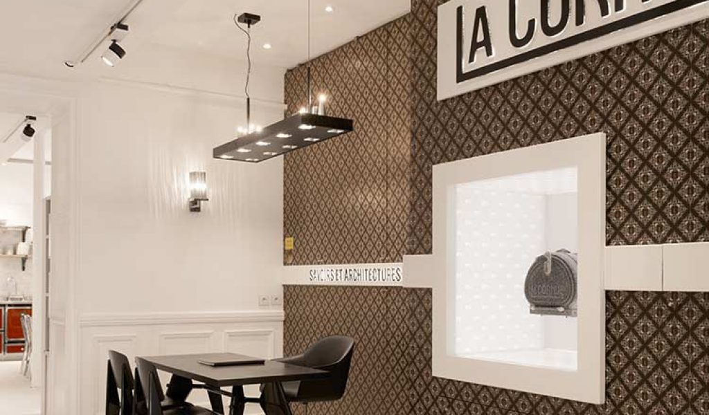 405-intro_retail-lighting-design-contemporary-chandelier-top-lighting-brands-brandvanegmond-1