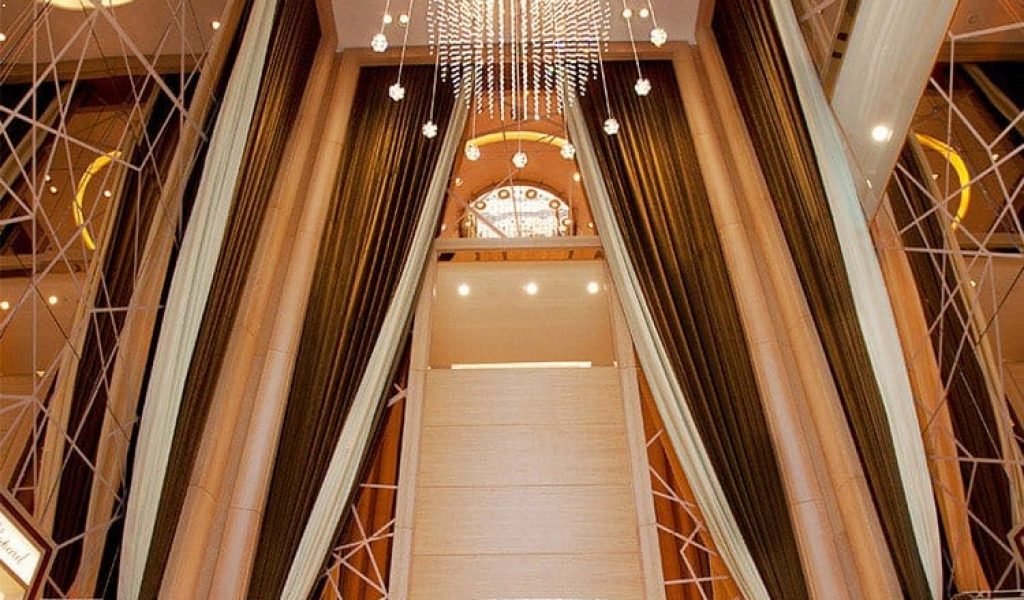 606-intro_custom-lighting-design-light-objects-modern-chandeliers-top-lighting-brands-brandvanegmond-1