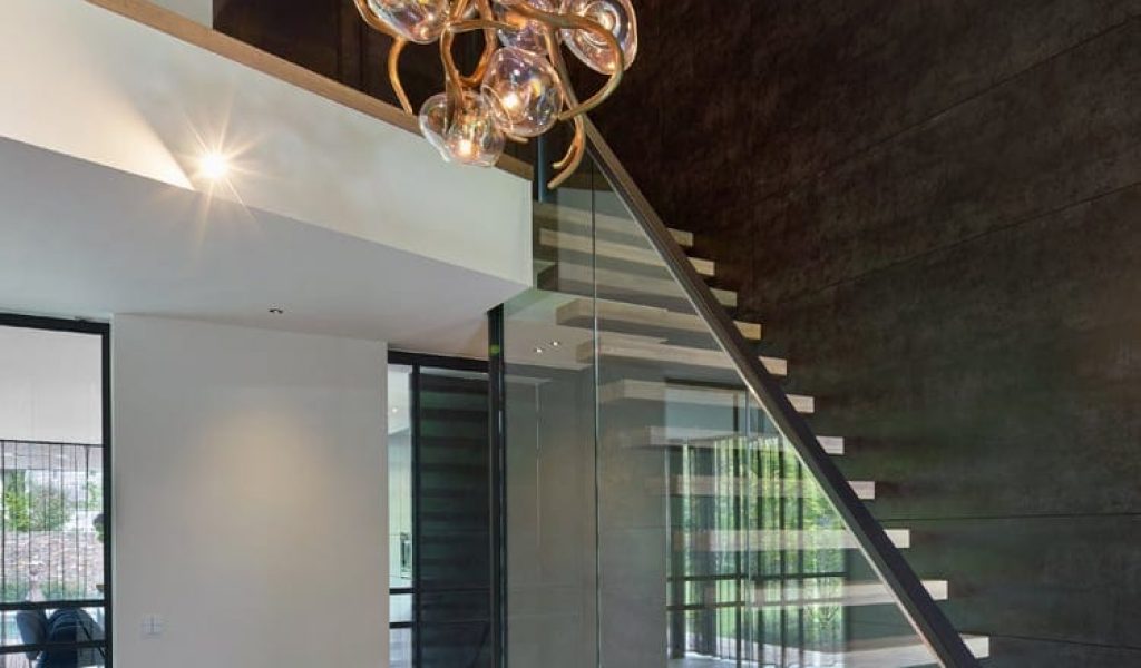 private-interior-modern-lighting-vandinter-renevandongen-photography-front